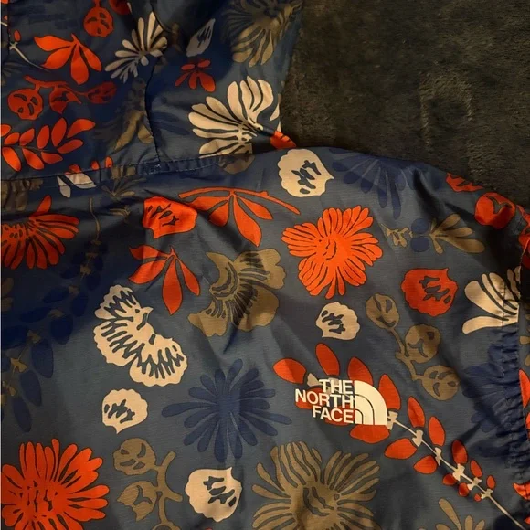 The North Face Red and Blue Floral Windbreaker - Picture 7 of 8
